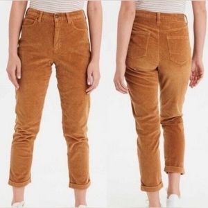 American Eagle Corduroy Mom Pant in Cognac